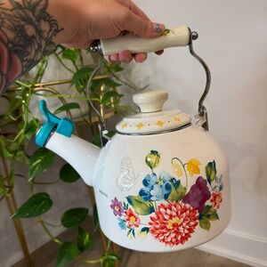 Pioneer Woman Blooming Bouquet 2 Qt Enamel on Steel Whistling Tea Kettle